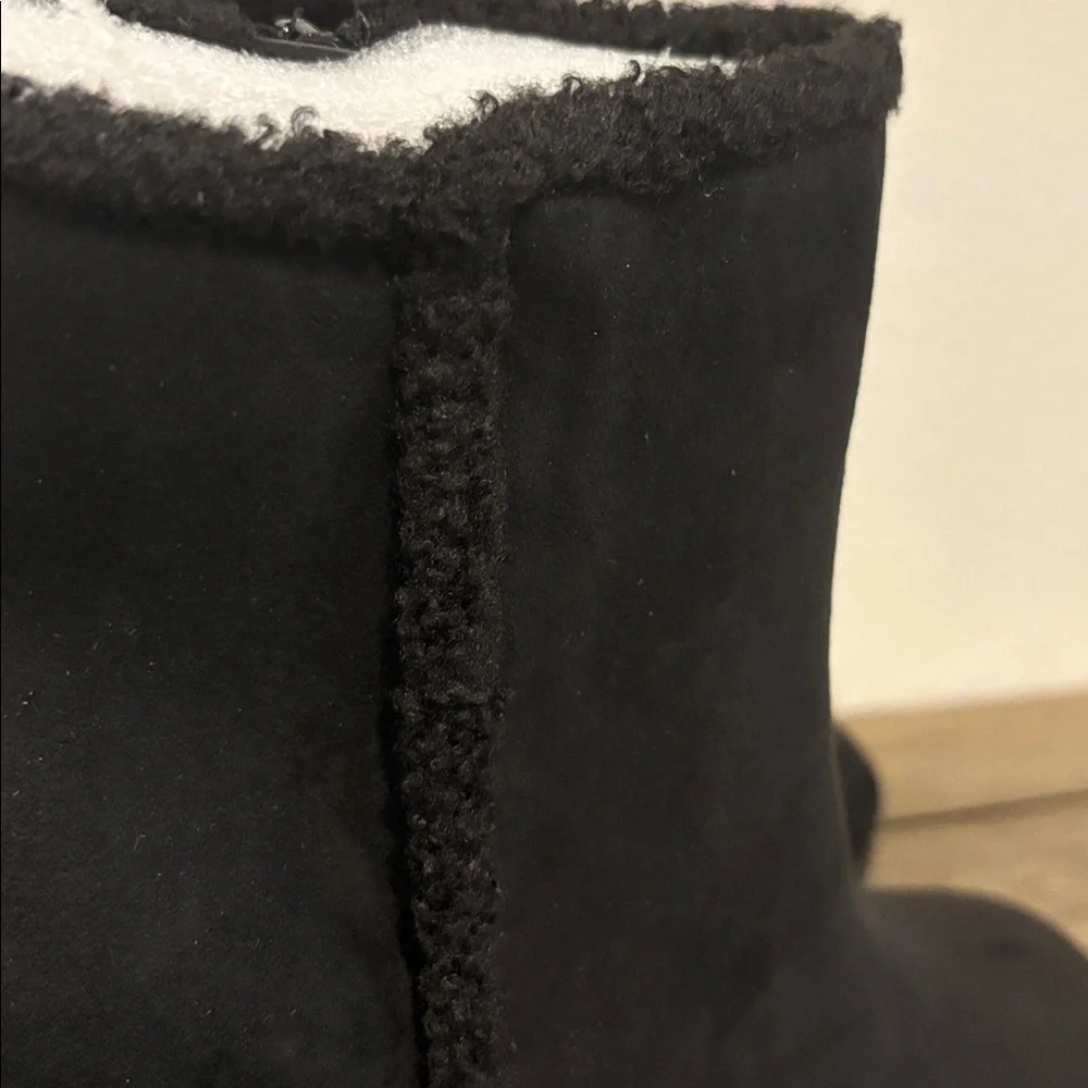 NWT [Sun + Stone] Camillia Faux Suede Ankle Fur Wedge Booties Black Women’s 11 - Picture 9 of 12